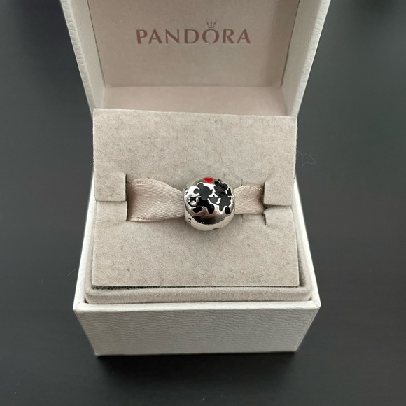 Pandora Disney Minnie and Mickey Forever Charm - Picture 1 of 5
